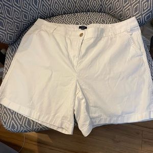 J Crew ladies chino shorts- size 16 - like new